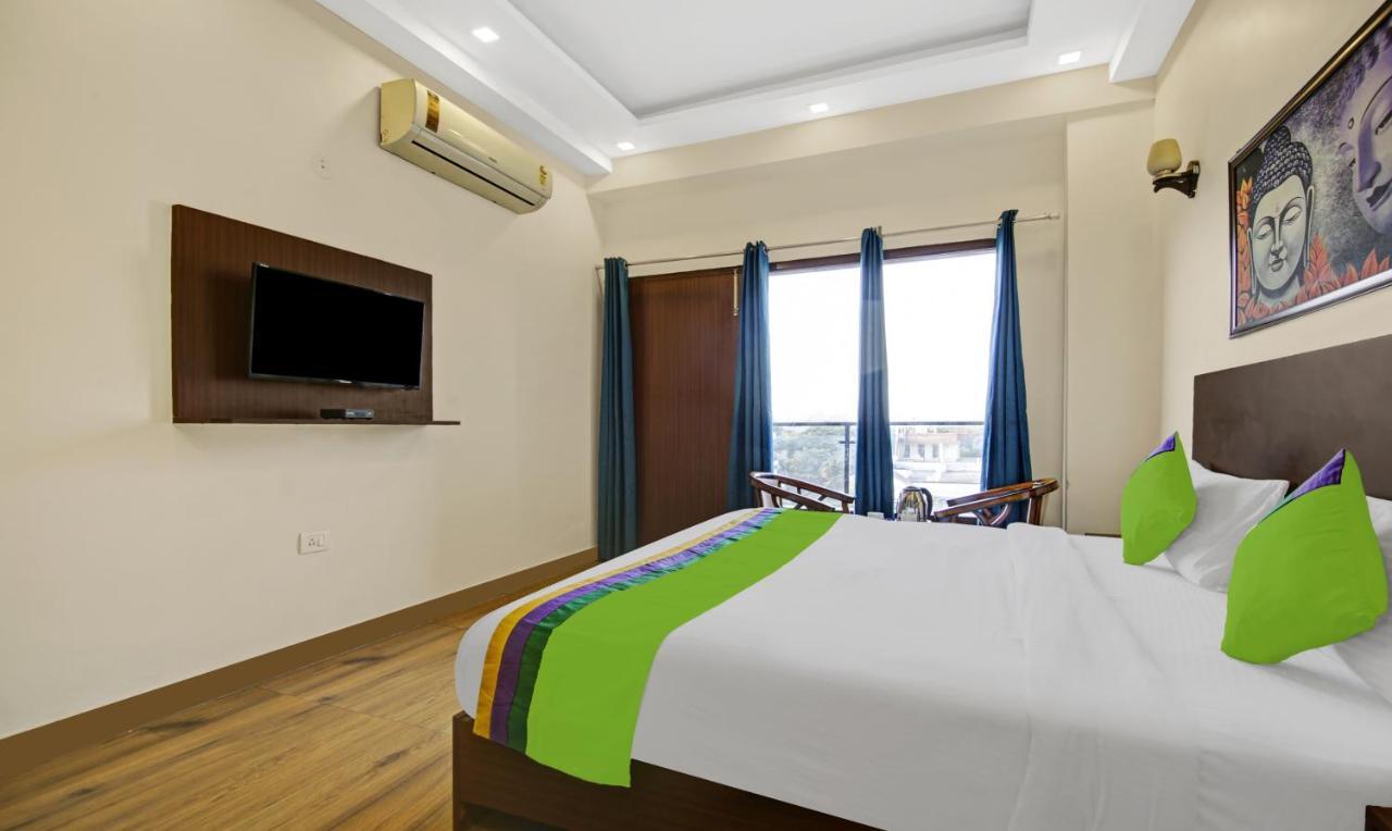 Noida Grand Churned ノイダ エクステリア 写真