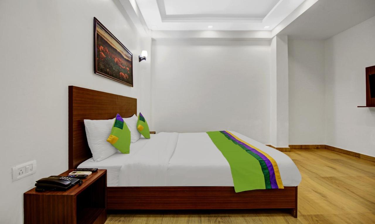Noida Grand Churned ノイダ エクステリア 写真